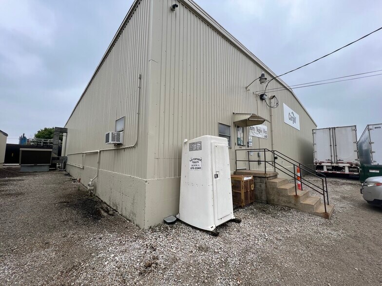 1041-1051 E Garfield Avenue, Decatur, IL portefeuille de 2 biens à vendre sur LoopNet.fr - Photo principale – Image 2 sur 2