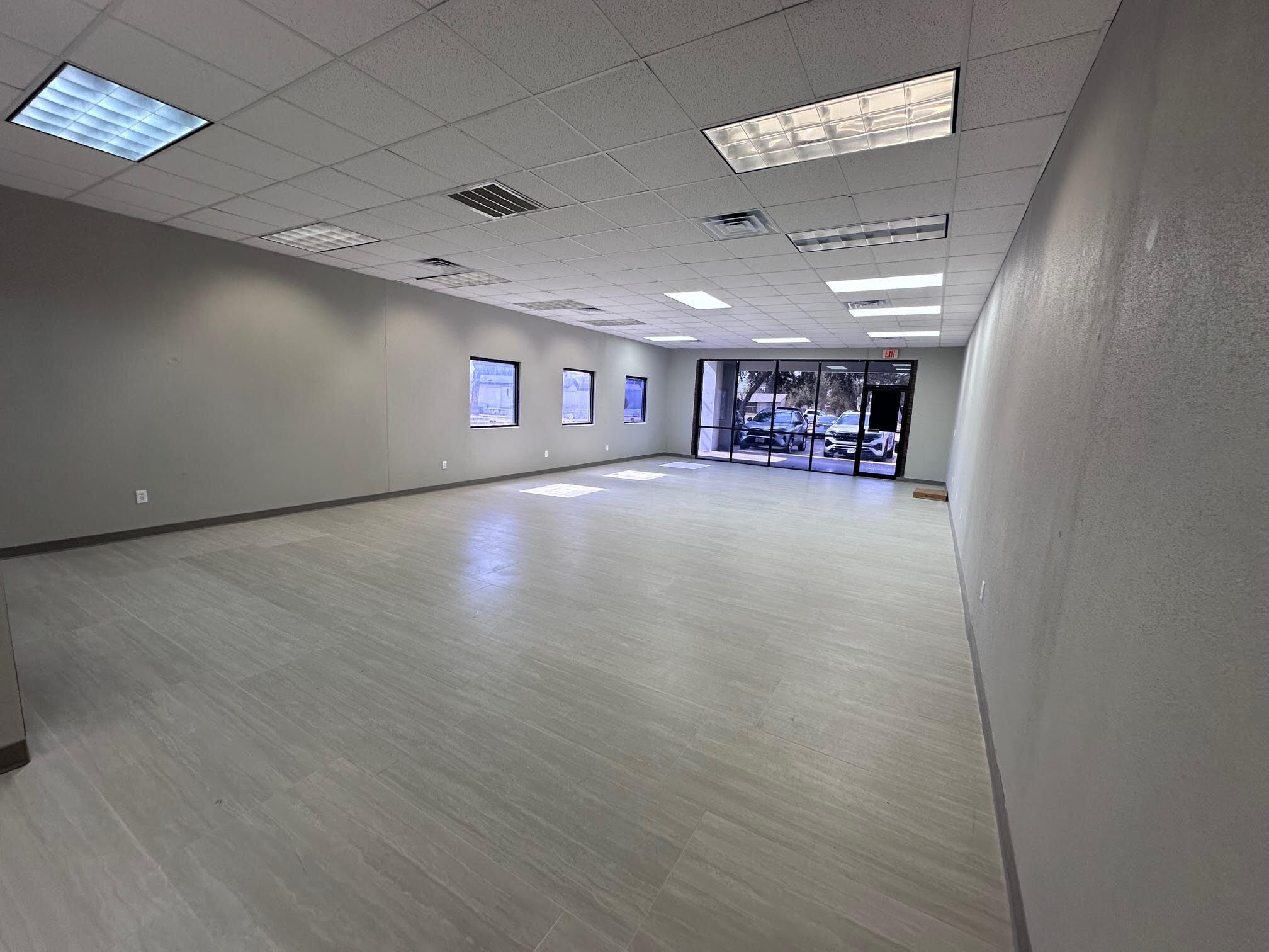600-618 N McColl Rd, McAllen, TX à louer Photo intérieure– Image 1 sur 5