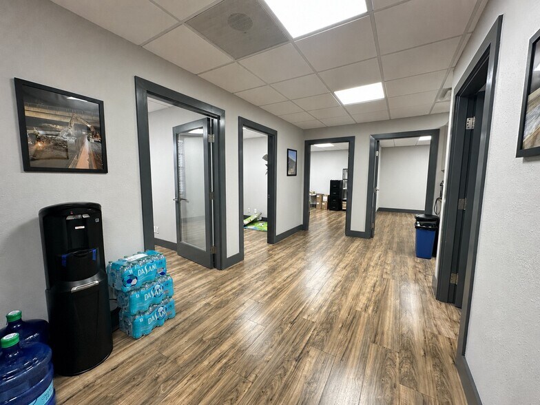 2900 Bristol St, Costa Mesa, CA à vendre - Photo de l’immeuble – Image 3 sur 5