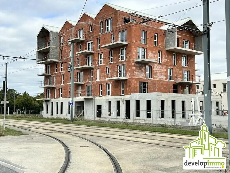 Local d'activités dans Fleury-sur-Orne à vendre - Photo de l’immeuble – Image 3 sur 6