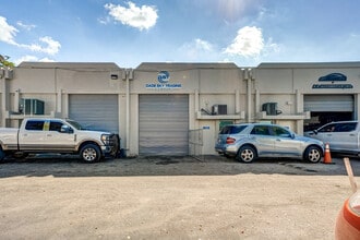 14080-14118 SW 139th Ct, Miami, FL à louer Photo intérieure– Image 2 sur 6