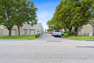 Plus de détails pour 13826-13838 SW 142nd Ave, Miami, FL - Industriel/Logistique à vendre