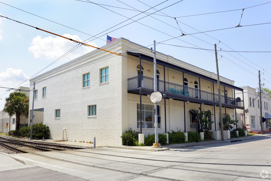 1213 E 6th Ave, Tampa, FL à louer - Photo principale – Image 1 sur 2