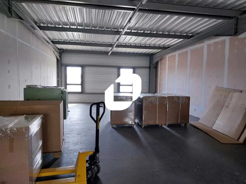 Bureau dans Grabels à louer - Photo de l’immeuble – Image 3 sur 8