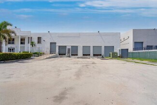 Plus de détails pour 12800 NW 38th Ave, Opa Locka, FL - Industriel/Logistique à louer