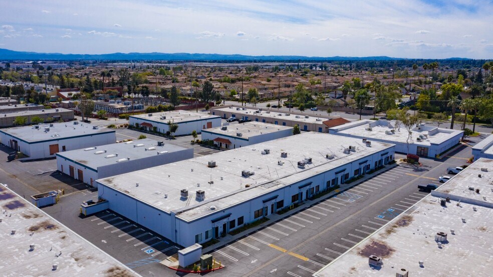 9249-9272 Archibald Ave, Rancho Cucamonga, CA à vendre - Photo de l’immeuble – Image 2 sur 20