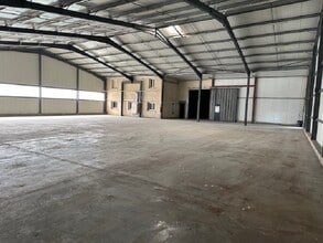 2822 Chemin De La Tour, Cavaillon à louer Photo intérieure– Image 2 sur 3