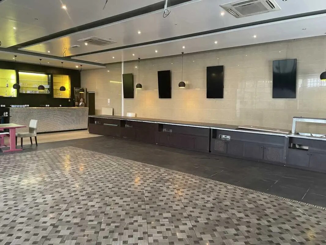 Local commercial dans Beauvais à vendre Photo de l’immeuble– Image 1 sur 8