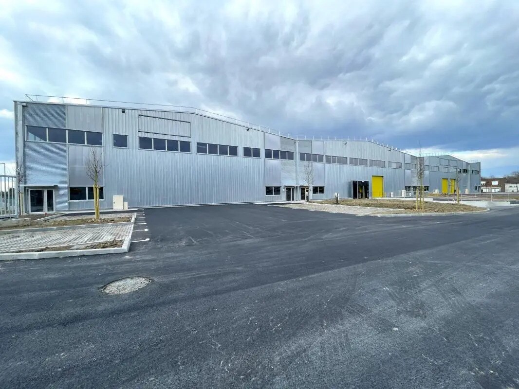 Local d'activités dans Wattrelos à vendre Photo de l’immeuble– Image 1 sur 8