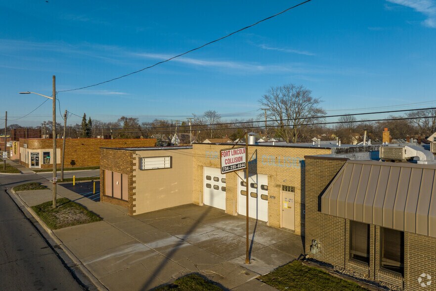 12825-12837 Dix Toledo Rd, Southgate, MI à vendre - Photo de l’immeuble – Image 2 sur 6