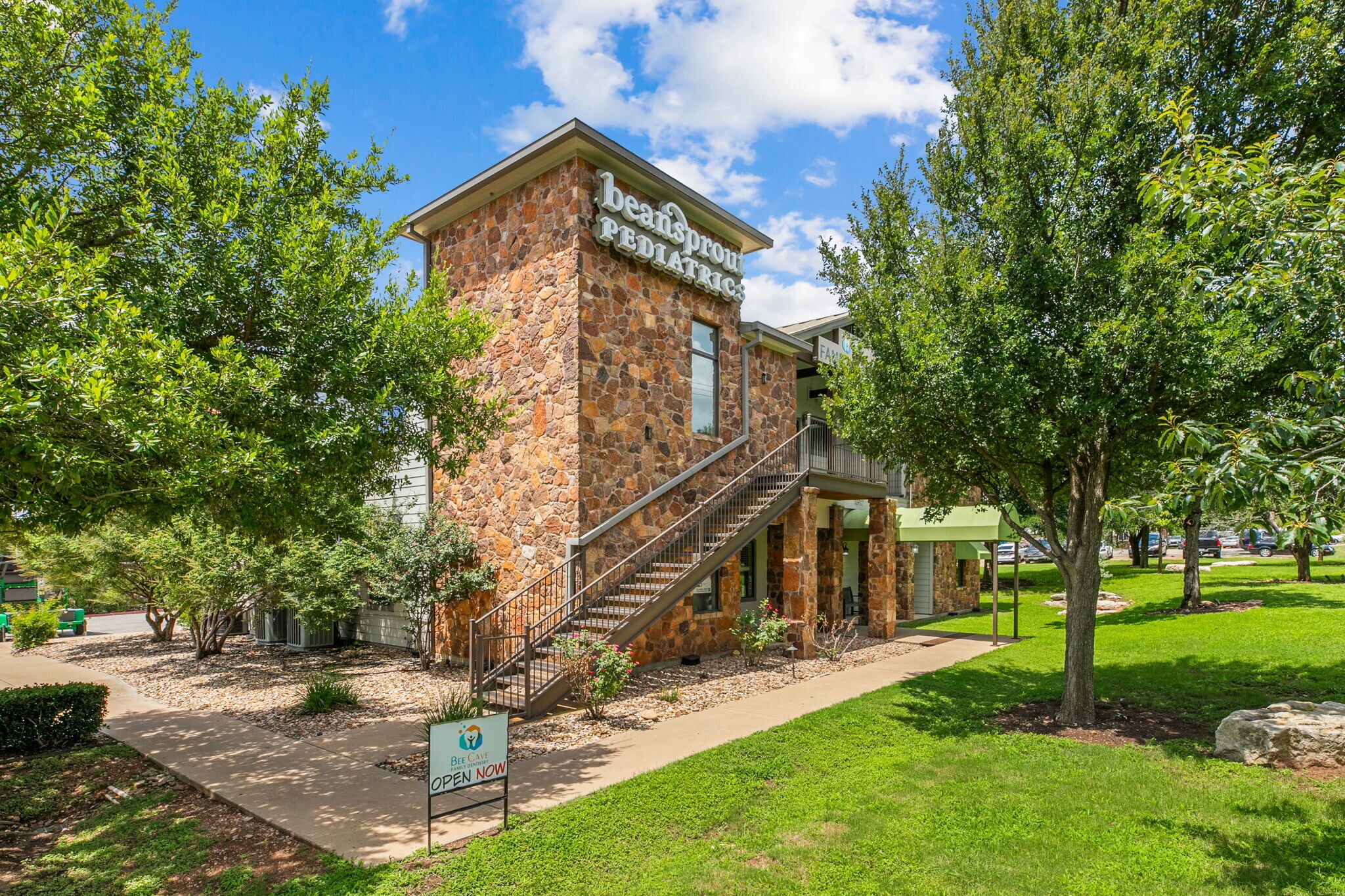 Texas Children's West Austin Portfolio portefeuille de 2 biens à vendre sur LoopNet.fr Photo principale– Image 1 sur 3