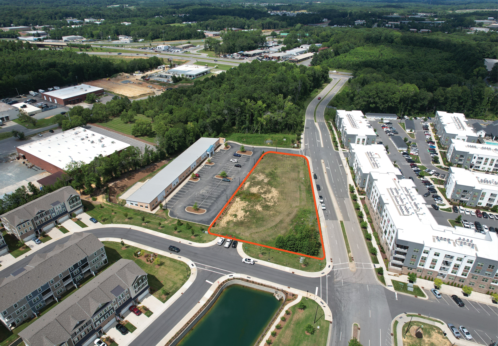 305 Chestnut Pkwy, Indian Trail, NC à vendre Photo principale– Image 1 sur 3