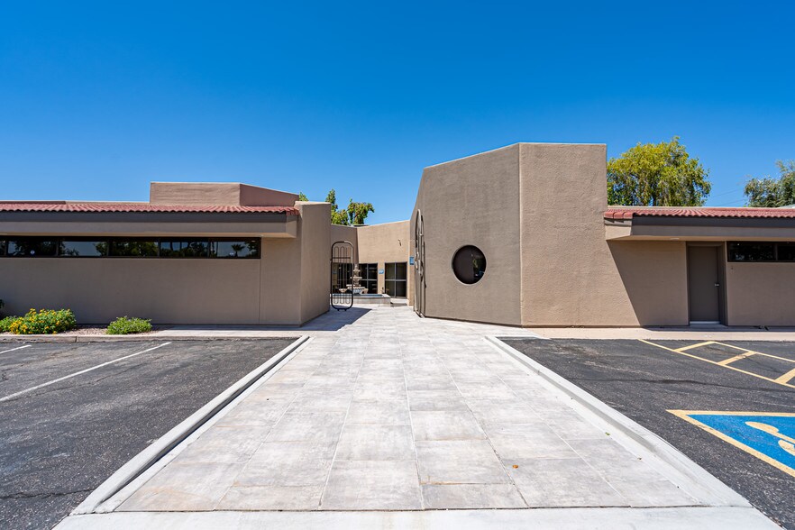1847 E Southern Ave, Tempe, AZ à louer - Photo de l’immeuble – Image 2 sur 4