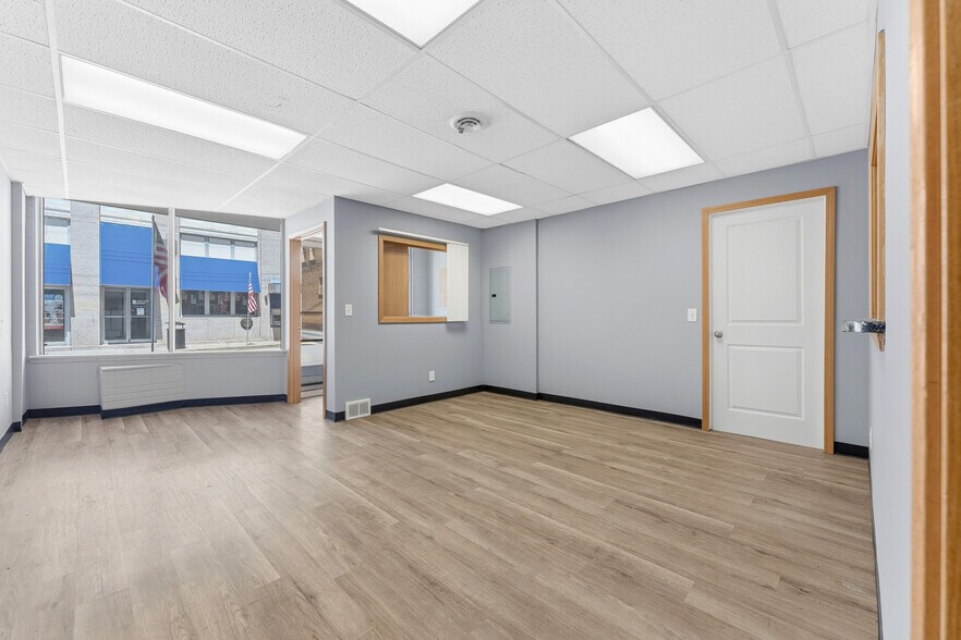 108 Penn St, Point Marion, PA à louer - Photo de l’immeuble – Image 3 sur 18