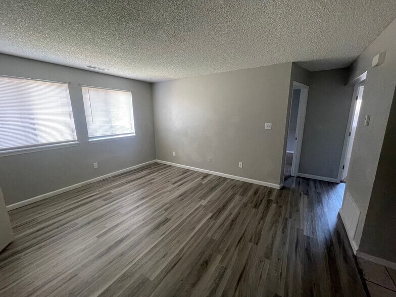 2625-2627 E Uintah St, Colorado Springs, CO à vendre - Photo de l’immeuble – Image 3 sur 11