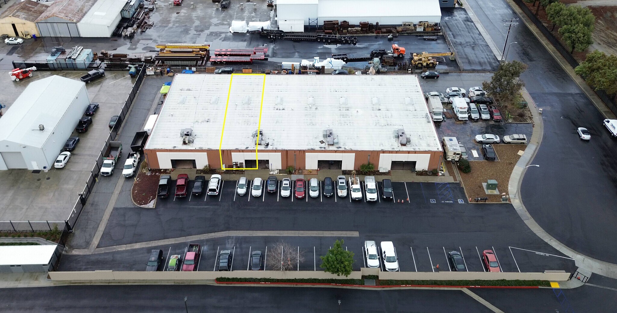 10660 Silicon Ave, Montclair, CA à louer Photo de l’immeuble– Image 1 sur 7