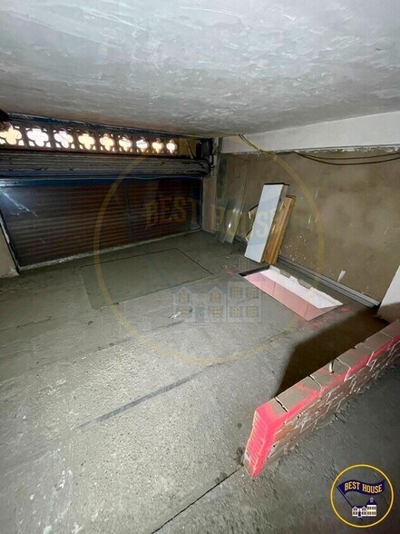 Immeuble residentiel dans Cuenca, Cuenca à vendre - Photo de l’immeuble – Image 2 sur 2