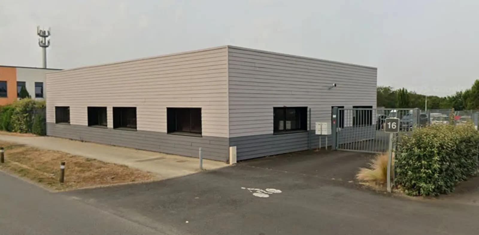 Bureau dans Les Sorinières à louer Photo de l’immeuble– Image 1 sur 2