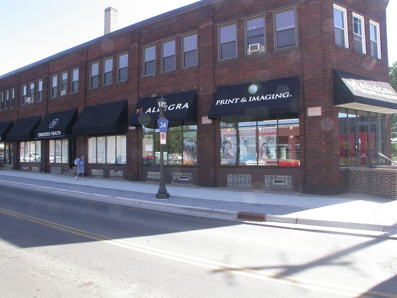 2470-2512 University Ave W, Saint Paul, MN à louer - Photo de l’immeuble – Image 3 sur 9