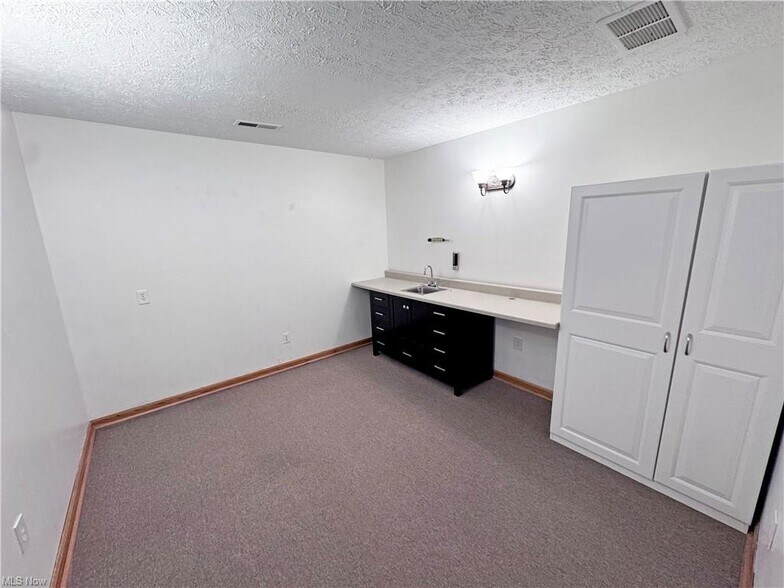 1680 Cooper Foster Park Rd, Lorain, OH à louer - Photo de l’immeuble – Image 2 sur 14
