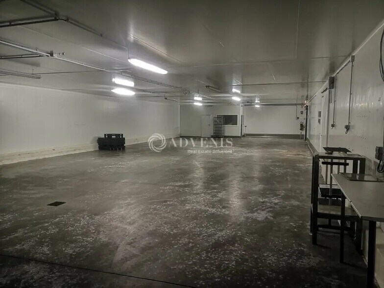 Industriel/Logistique dans Montbazon à vendre - Photo intérieure – Image 2 sur 8