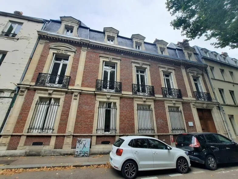 Bureau dans Rouen à louer - Photo de l’immeuble – Image 1 sur 16
