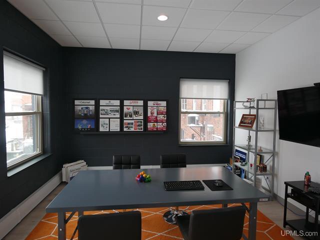 View Photo