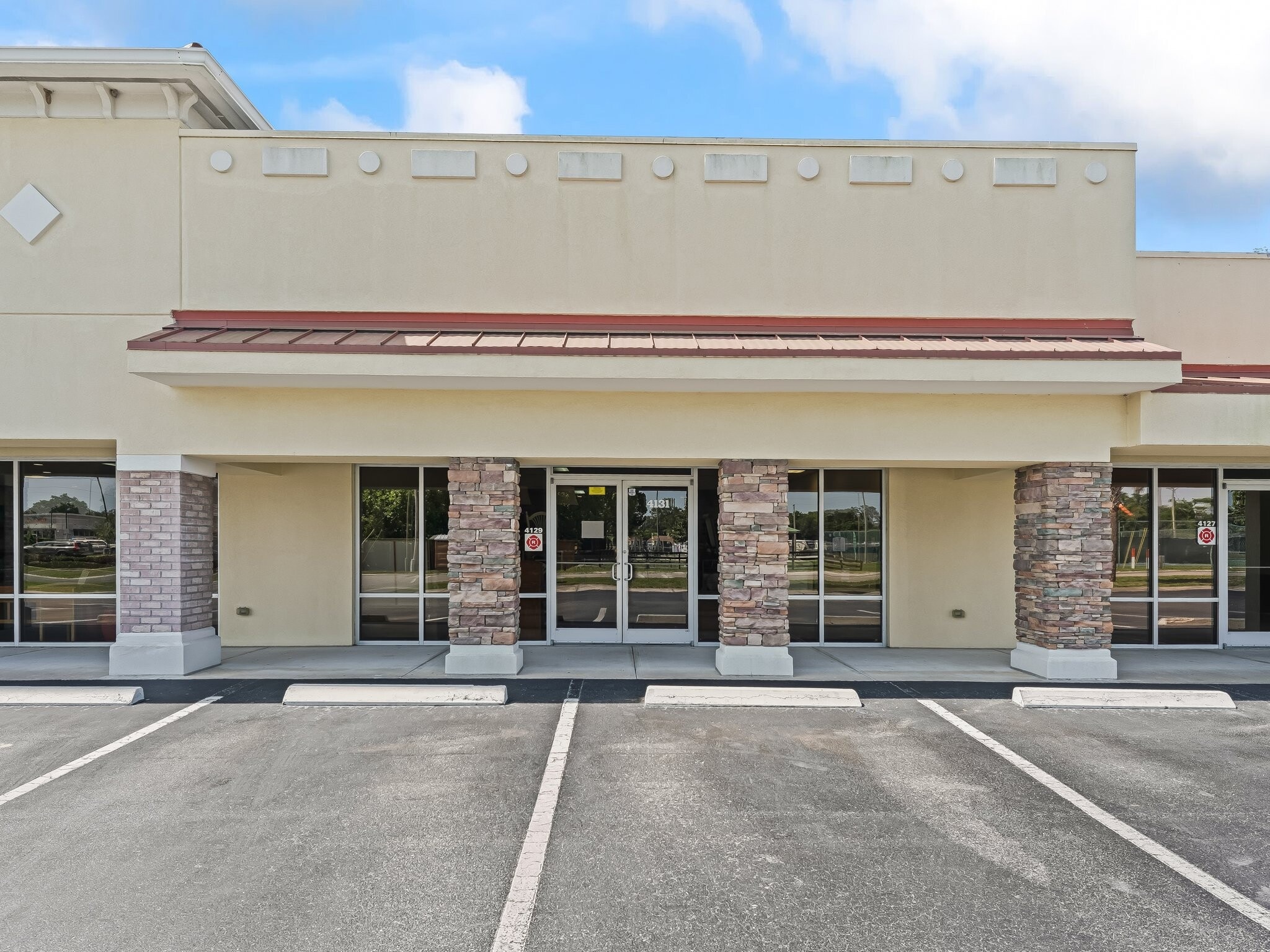 4131 County Road 106, Oxford, FL à louer Photo de l’immeuble– Image 1 sur 7