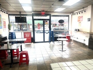 Plus de détails pour 676 Manhattan Ave, Brooklyn, NY - Local commercial à louer