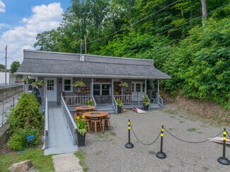 Plus de détails pour 54 Pulteney St, Hammondsport, NY - Local commercial à vendre