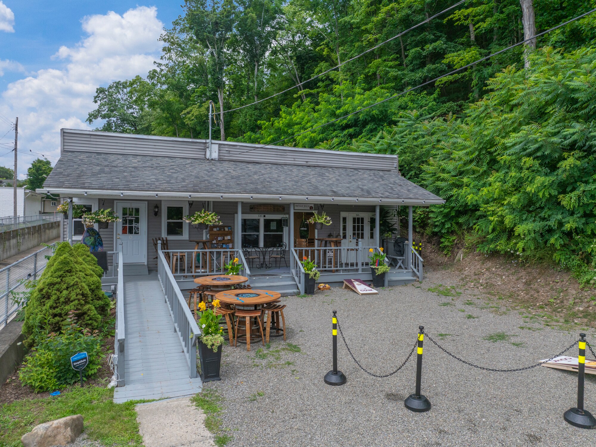 54 Pulteney St, Hammondsport, NY à vendre Photo de l’immeuble– Image 1 sur 15