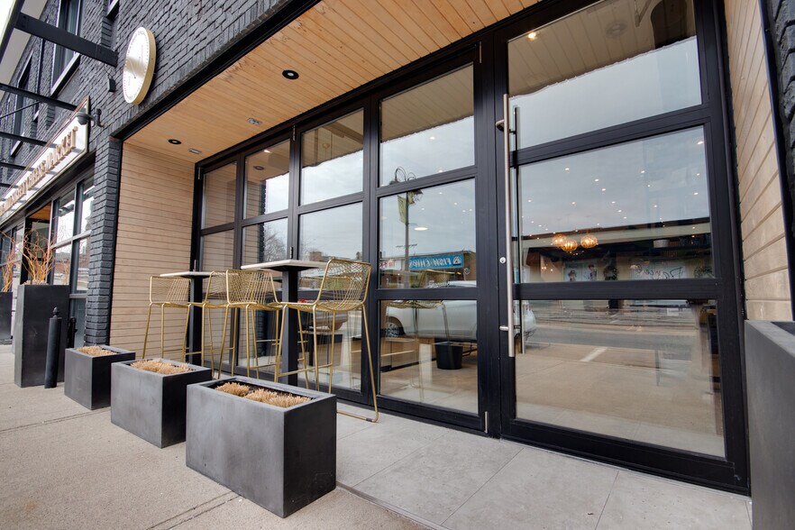 31-43 Main St S, Georgetown, ON à louer - Photo de l’immeuble – Image 3 sur 7