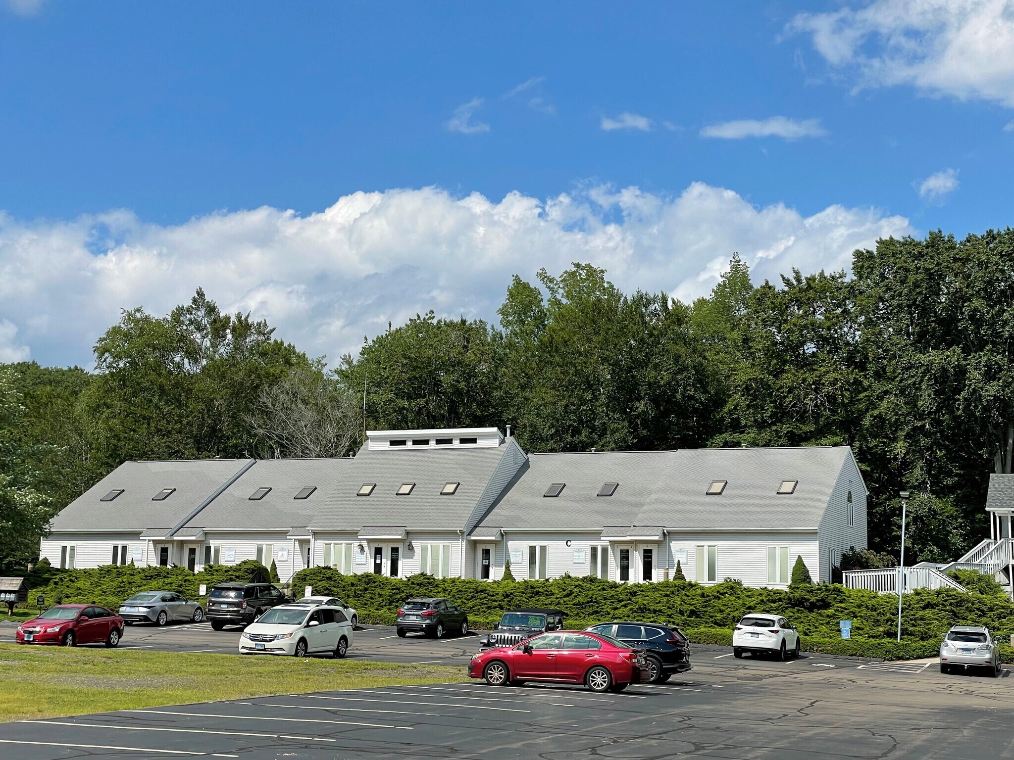 1575 Boston Post Rd, Guilford, CT à louer Photo principale– Image 1 sur 8