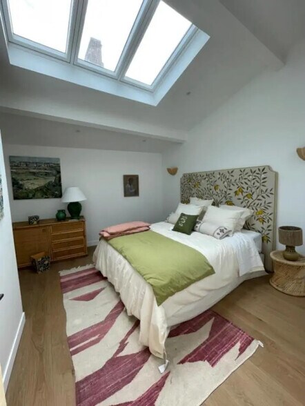 Bureau dans Bordeaux à vendre - Photo de l’immeuble – Image 2 sur 15