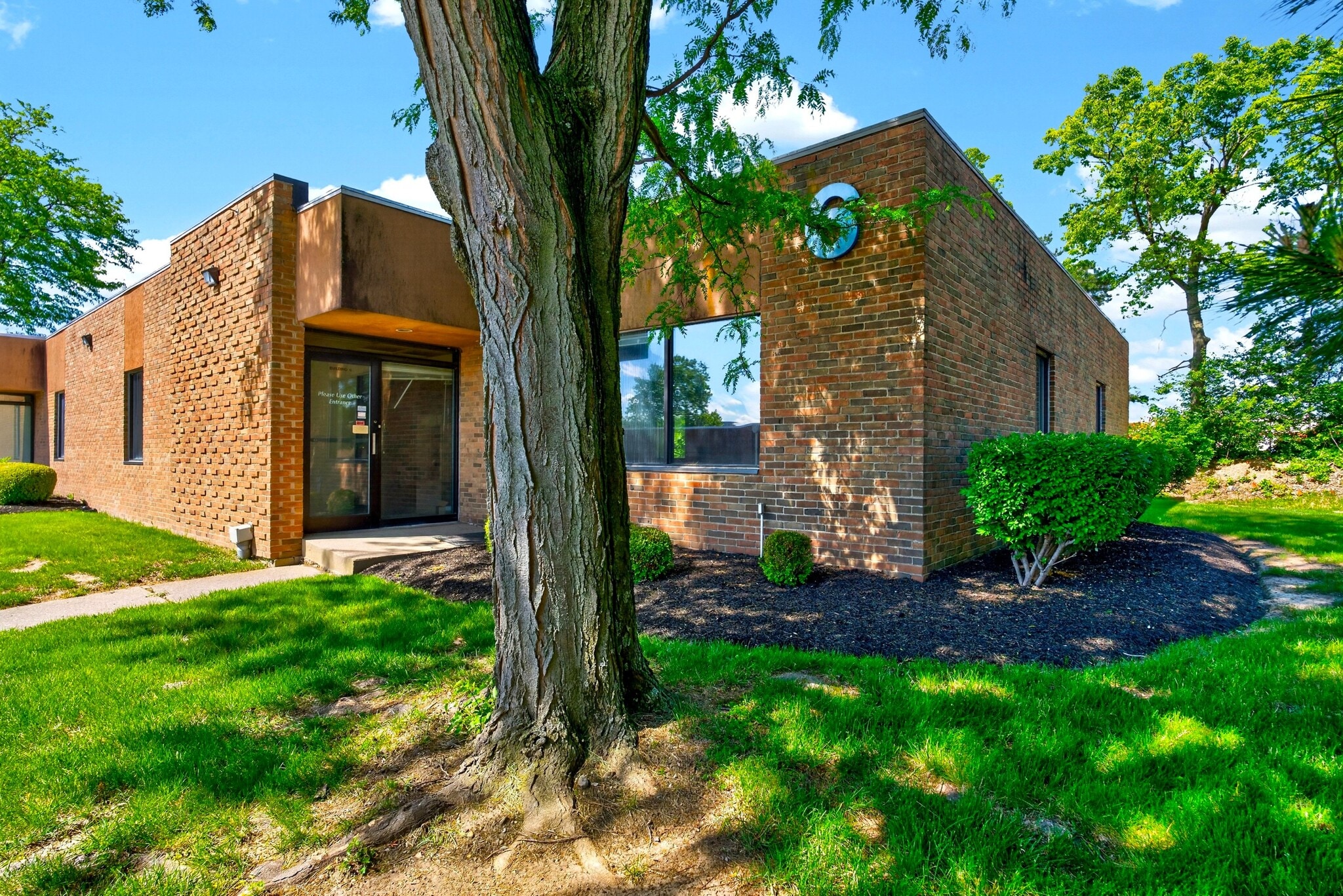3160-3162 Presidential Dr, Fairborn, OH à louer Photo de l’immeuble– Image 1 sur 10