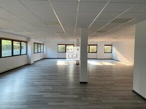 Bureau dans Saint-Priest à louer Photo intérieure– Image 1 sur 1