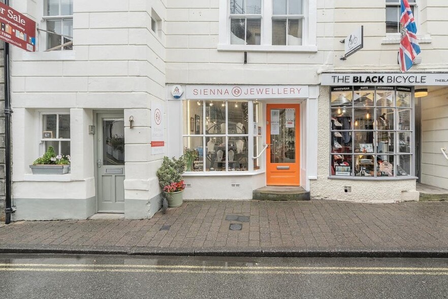 63-67 Main St, Carnforth à vendre - Photo de l’immeuble – Image 2 sur 25