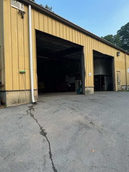 37A Old Albany Post Rd, Ossining, NY à louer - Photo de l’immeuble – Image 3 sur 3
