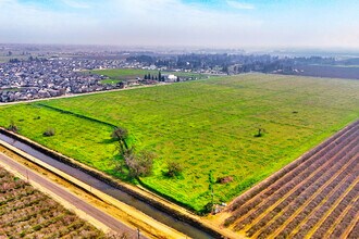 5395 N. Garfield Avenue, Fresno, CA - Vue aérienne  vue de carte - Image1