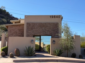 19840 N Cave Creek Rd, Phoenix, AZ à louer Photo de l’immeuble– Image 1 sur 3