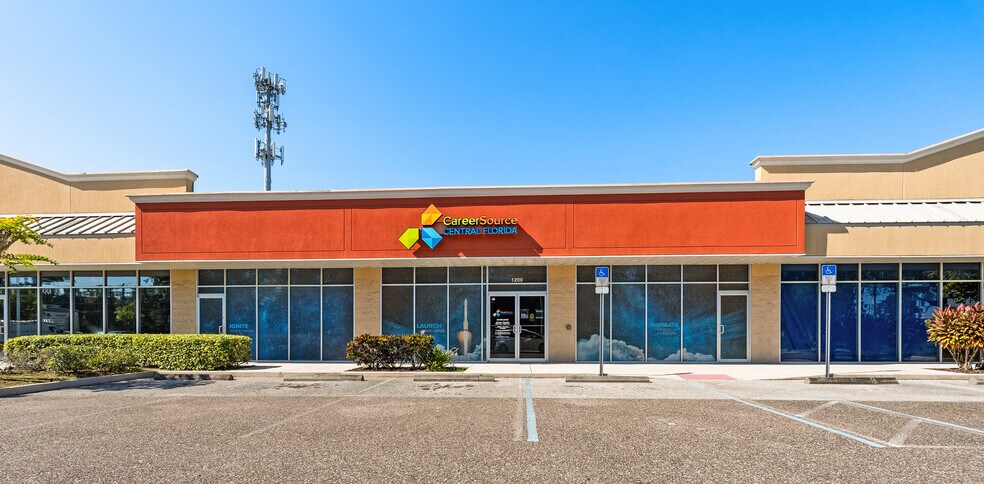 1121-1197 W Airport Blvd, Sanford, FL à louer - Photo de l’immeuble – Image 2 sur 4
