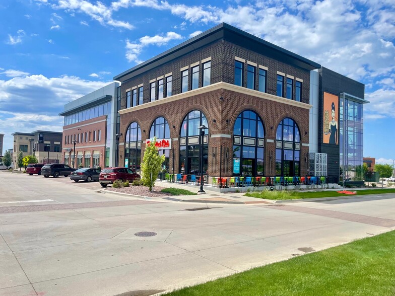 1465 SW Park Square Dr, Ankeny, IA à louer - Photo de l’immeuble – Image 1 sur 6