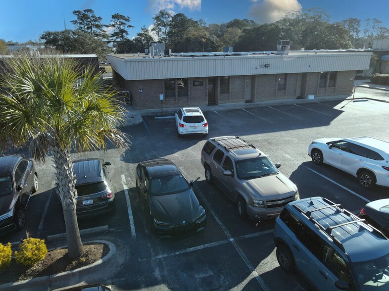 14 Farmfield Ave, Charleston, SC à vendre - Photo de l’immeuble – Image 3 sur 10