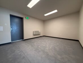 4133 W Farm Rd, West Jordan, UT à louer Photo intérieure– Image 2 sur 5