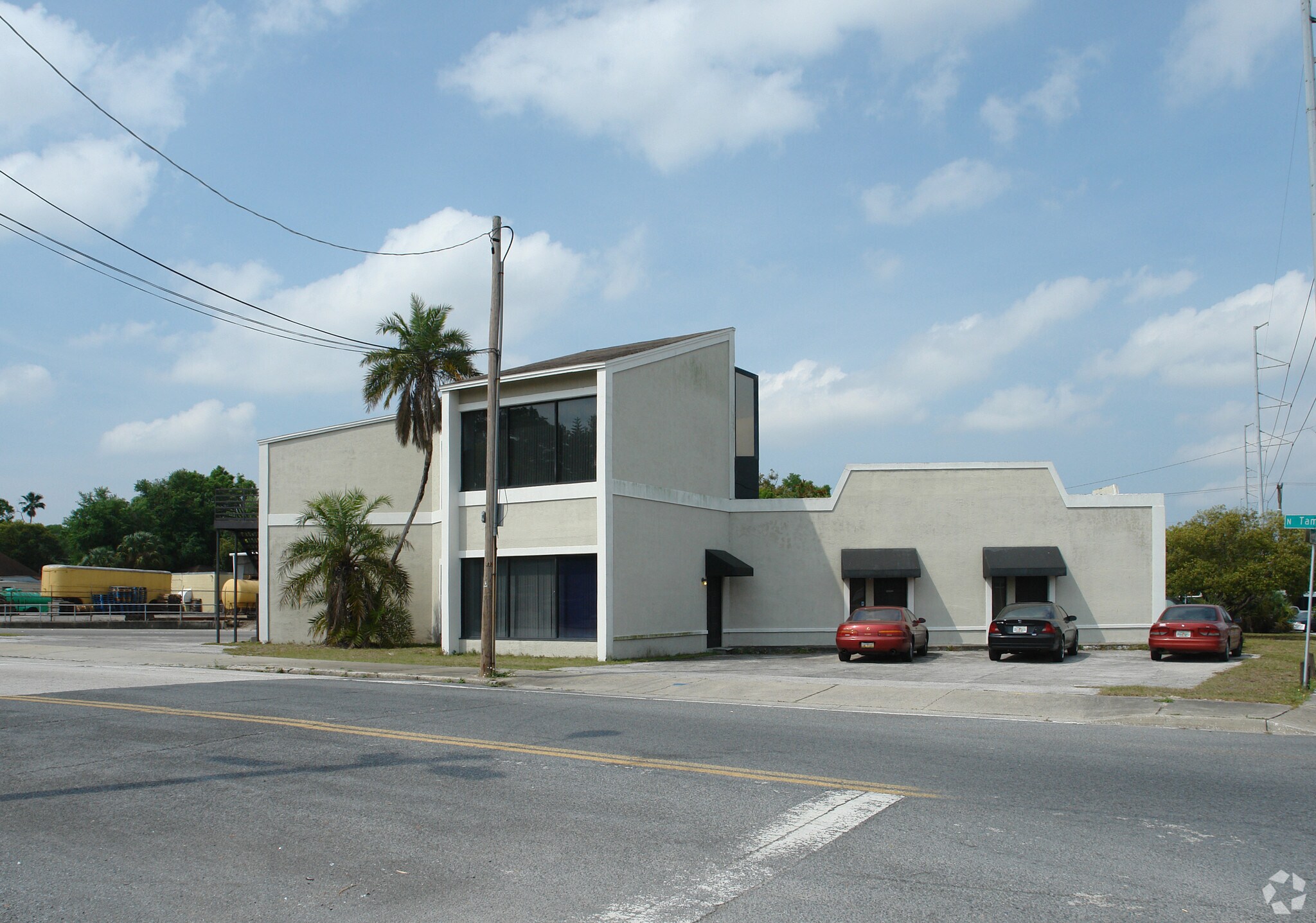 3922 Tampa St, Tampa, FL à louer Photo principale– Image 1 sur 11