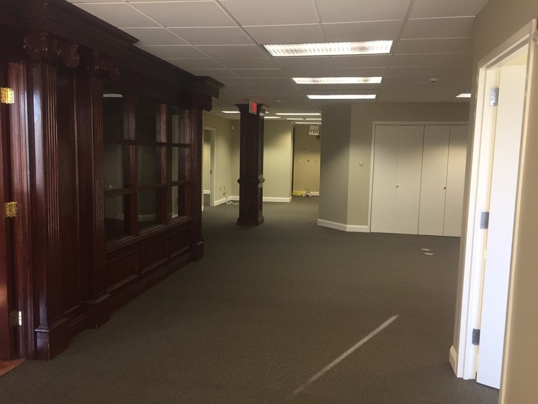 2740 State Route 10 W, Parsippany, NJ à vendre - Photo intérieure – Image 3 sur 37