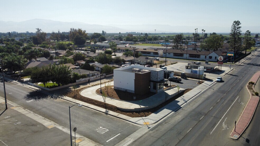 10601 California 184, Lamont, CA à louer - Photo principale – Image 1 sur 4