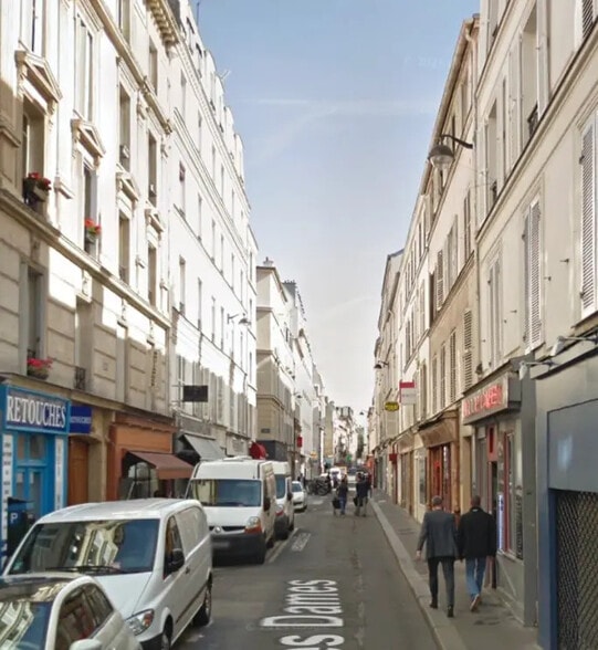 Local commercial dans Paris à louer - Photo de l’immeuble – Image 1 sur 3