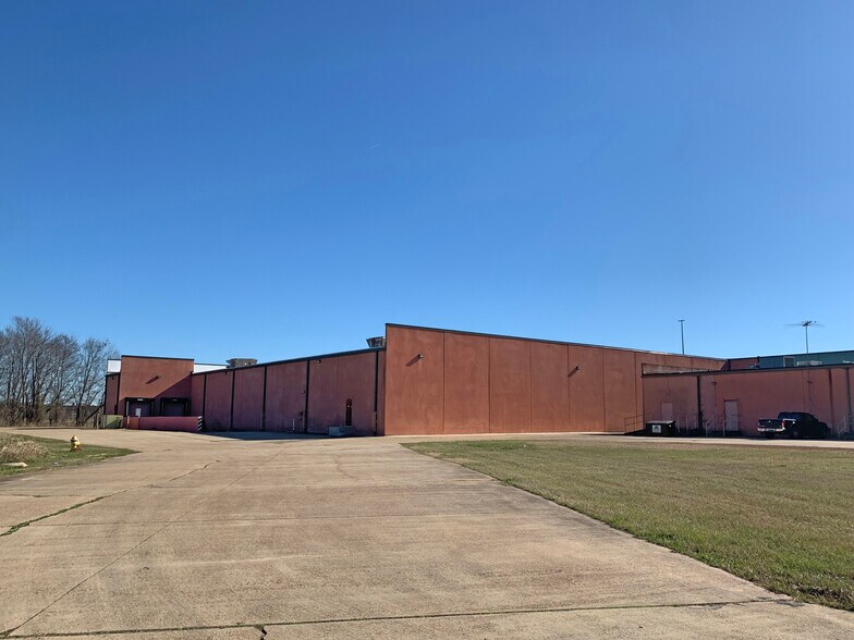 3161 E Texas St, Bossier City, LA à louer - Photo de l’immeuble – Image 2 sur 4