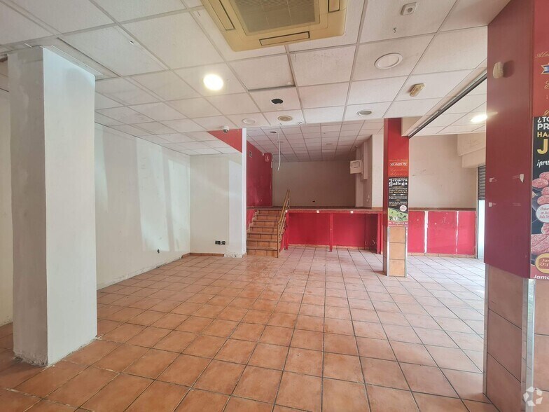 Immeuble residentiel dans San Fernando de Henares, Madrid à vendre - Photo intérieure – Image 1 sur 1